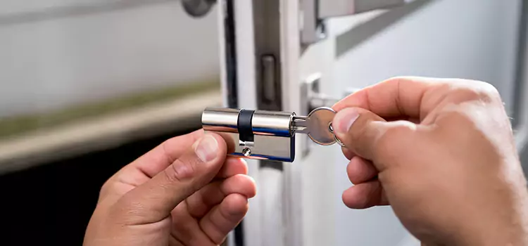 Emergency Locksmith for House West Islip